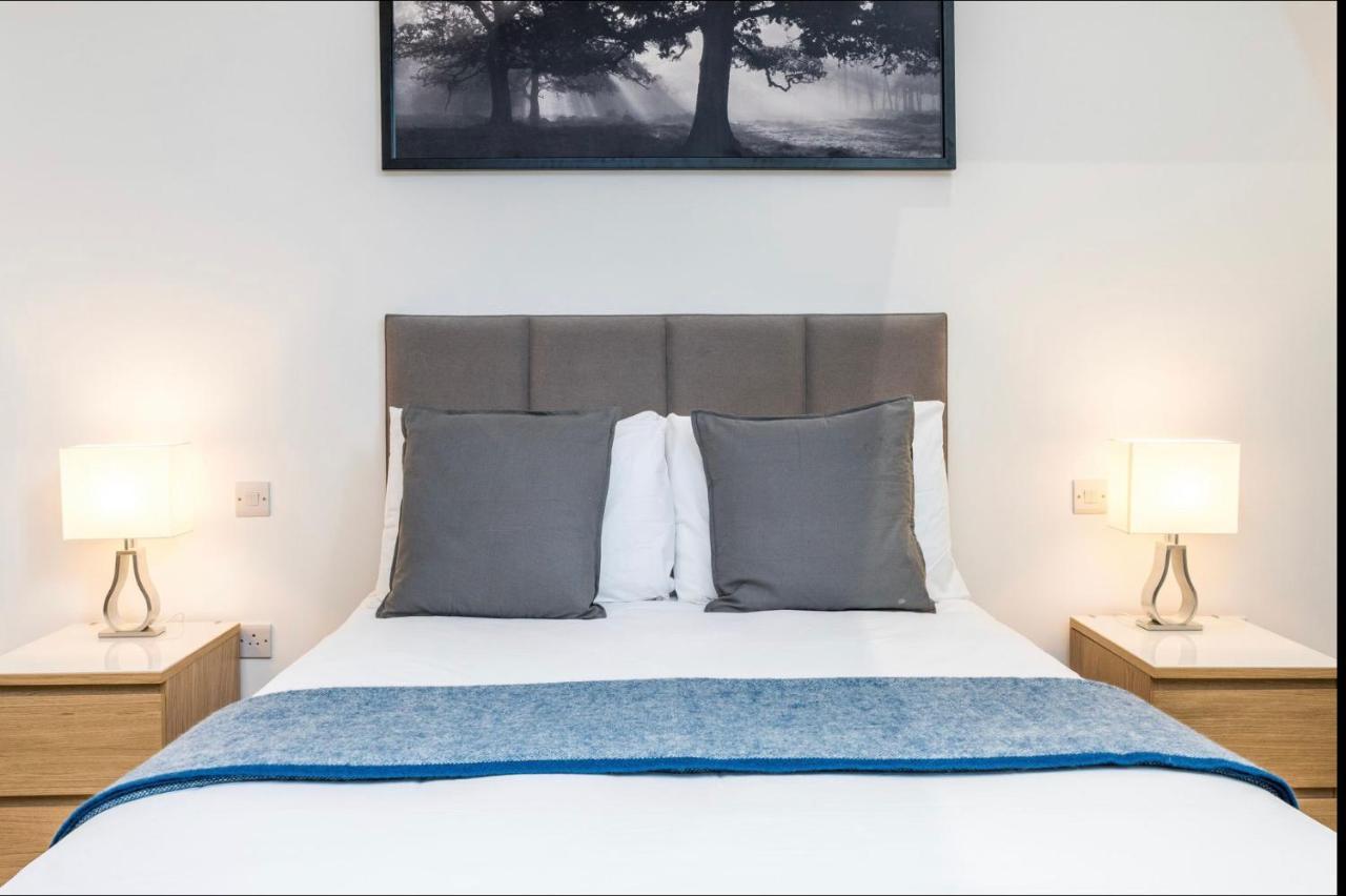 Simple Hotel