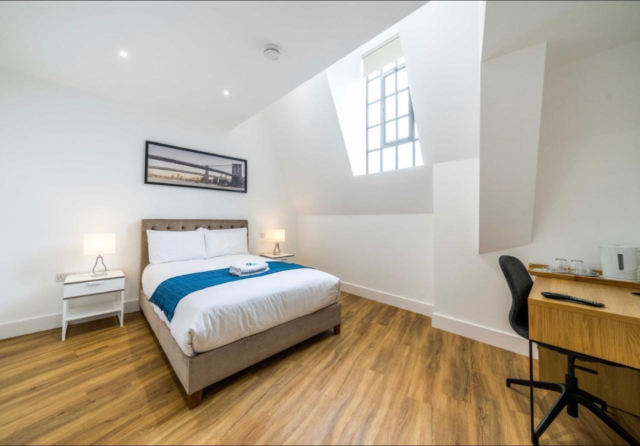 Simple Hotel
