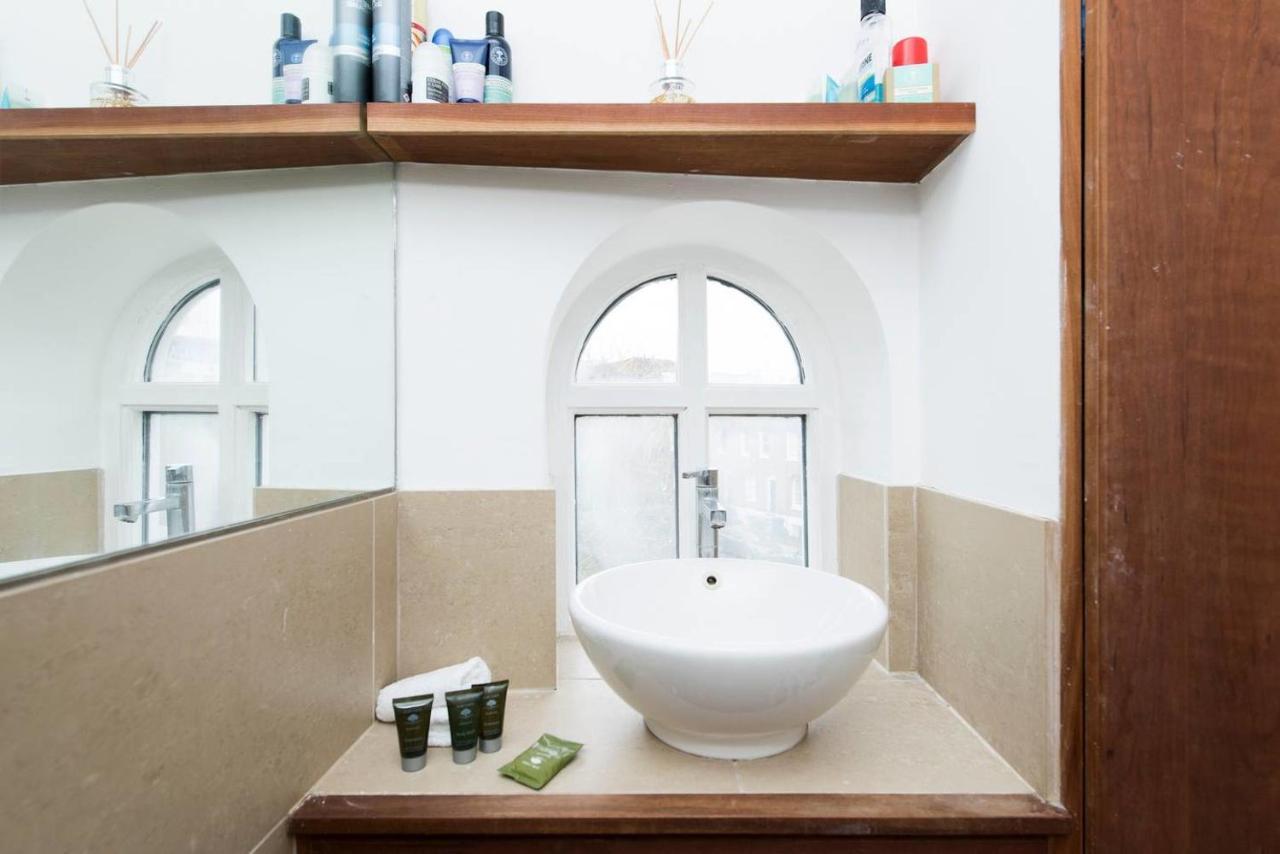 Lovely 2 Bedroom Family Near Tower Bridge Сasa de vacaciones