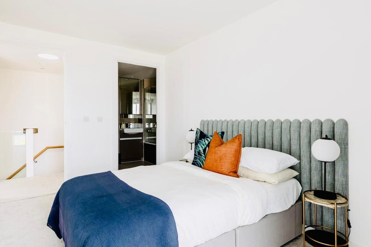 Executive Waterfront Split Penthouse Appartement *