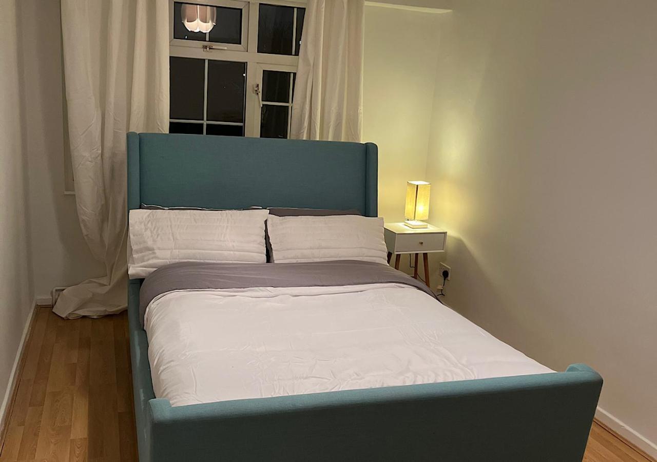 Lovely 2 Bedroom With Parking Space Londres
