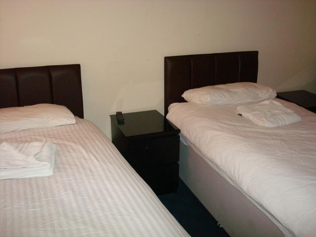 Forest Gate - Free Parking Limited Spaces Inn 2*