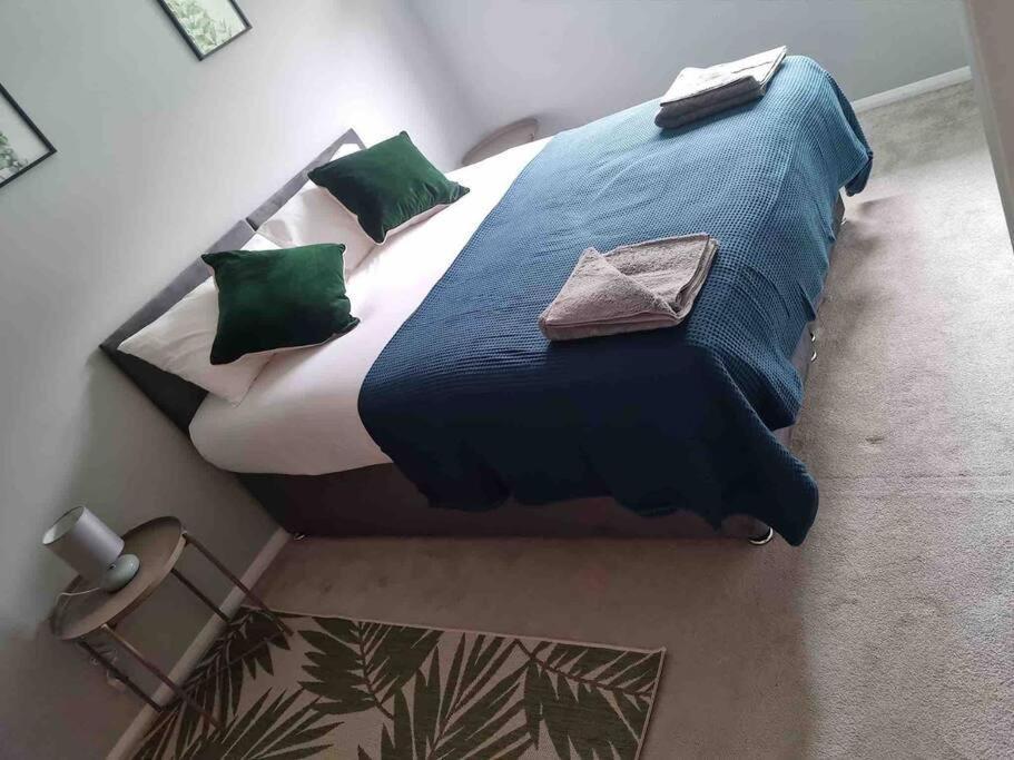Bright, Spacious 4 Bed With A Jacuzzi! Apartamento