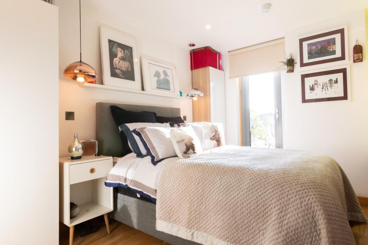 Beautiful For 6 Near Olympic Park And Abba Theatre Appartement Londen