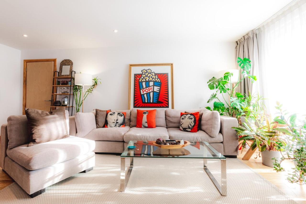 Beautiful For 6 Near Olympic Park And Abba Theatre Appartement