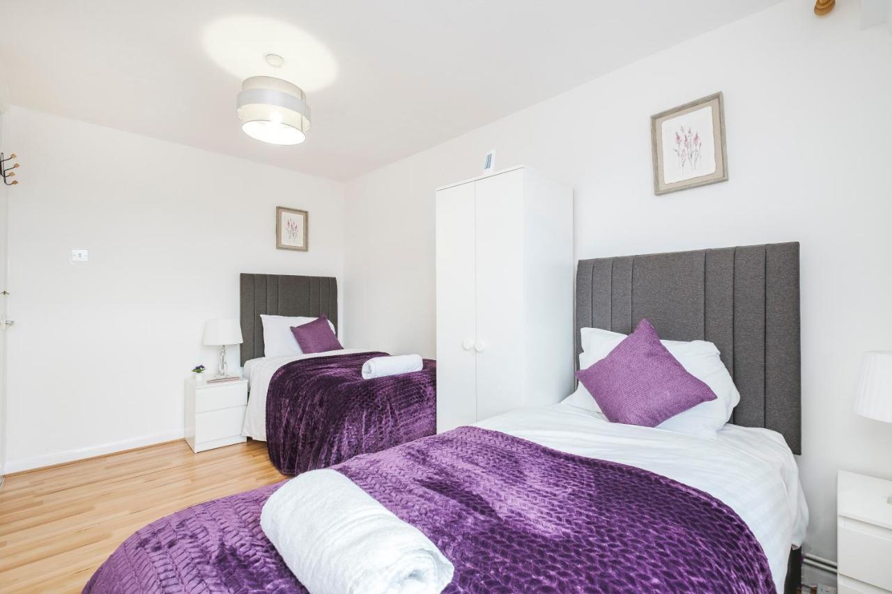 Apartamento Spacious 3 Bed 1 Bath Hse W Guest Toilet W Parking Near Excel - E16
