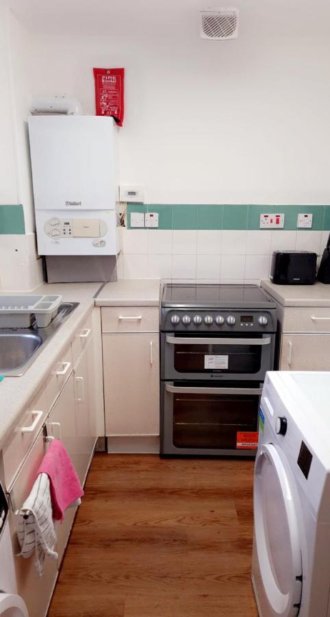 1 Bed Apartment, Peckham Rye * London