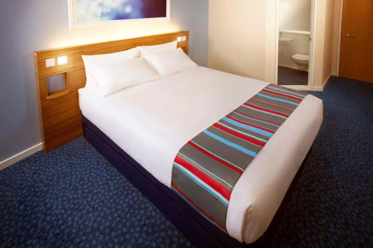Hotel Comfort Tower Of 3*