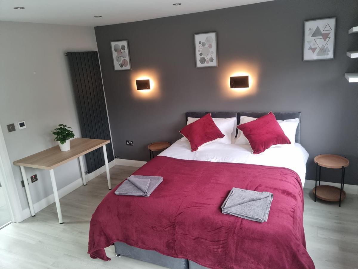Bright, Spacious 4 Bed With A Jacuzzi! Apartamento