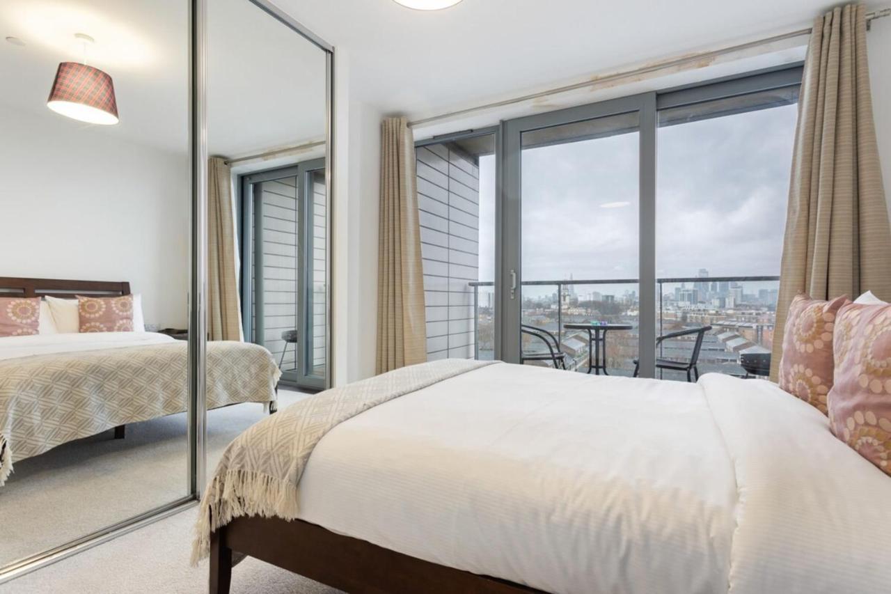 Apartment Modern 1 Bedroom Near Canary Wharf With Balcony London