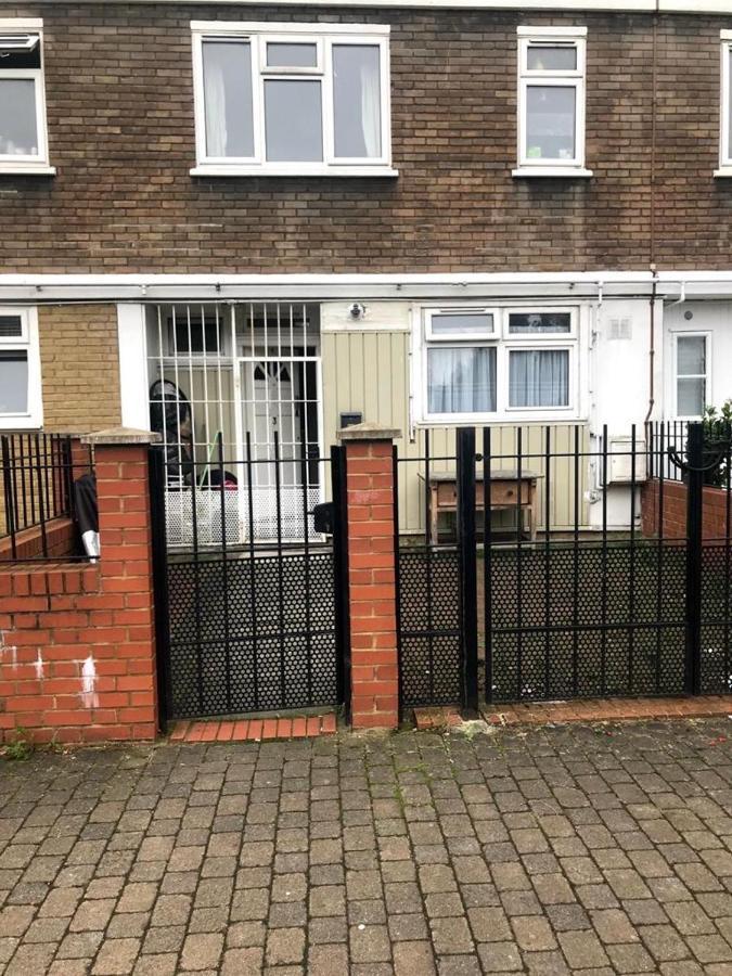 Arbnb Comfy Sleep Self Catering Private Bedrooms 60 Pound Per Night Per Person * London