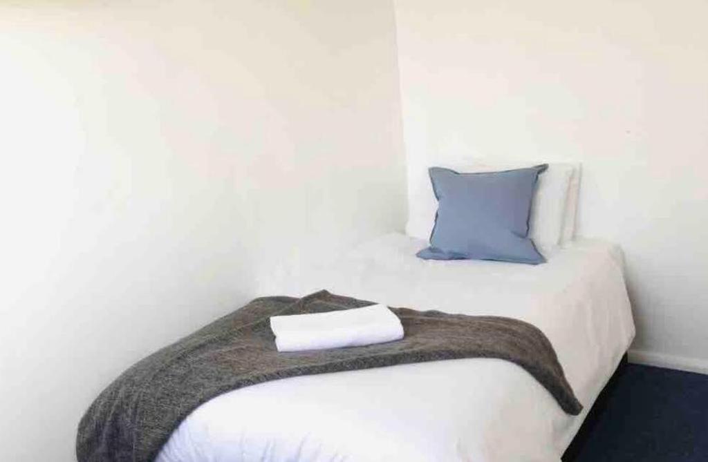 Arbnb Comfy Sleep Self Catering Private Bedrooms 60 Pound Per Night Per Person Homestay *