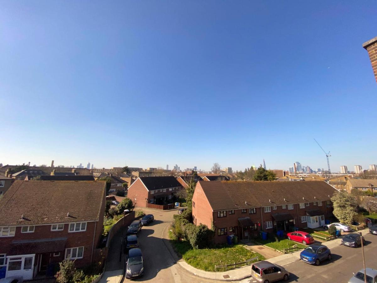 Bright, Spacious, Modern Interior Decor 2 Bedrooms With Amazing Views * Londen