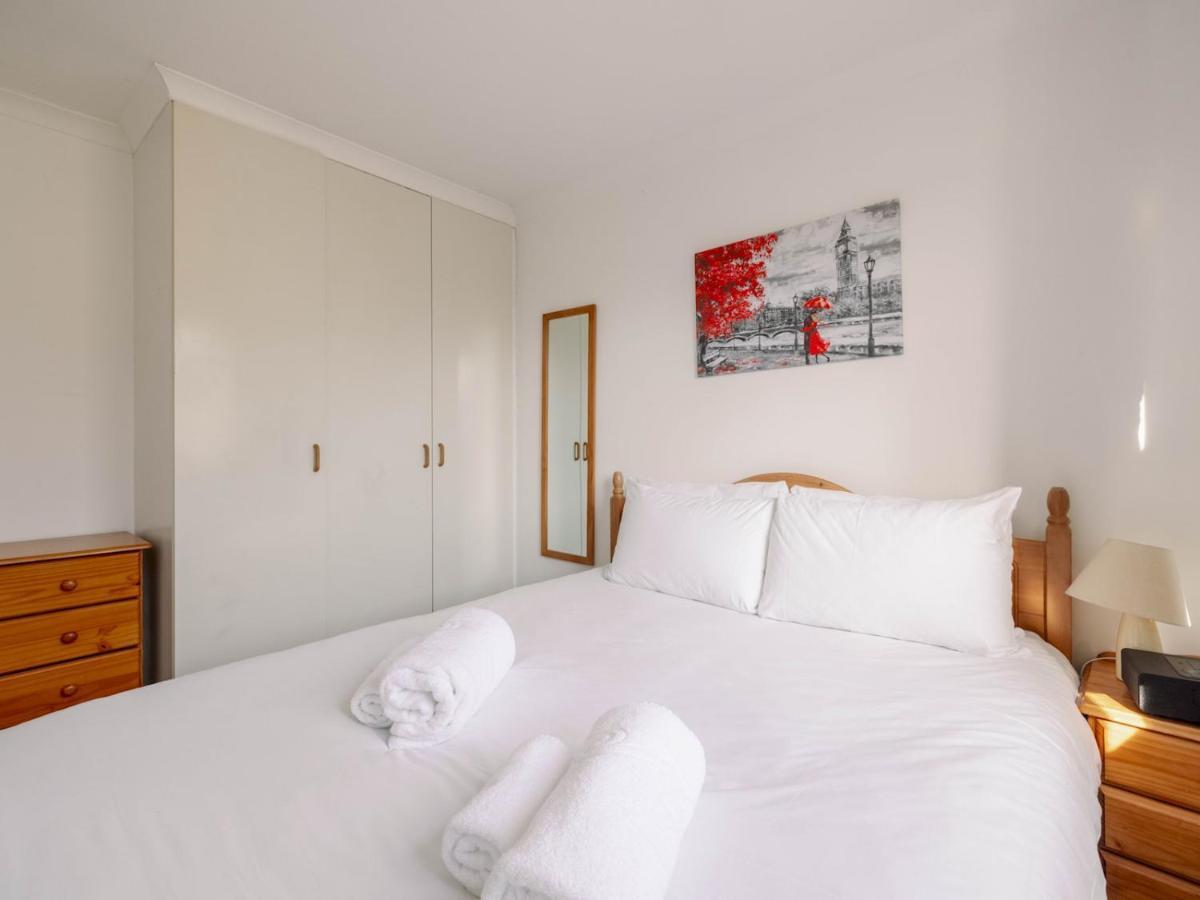 Sunny Maisonette With Views Over Canary Wharf, * London