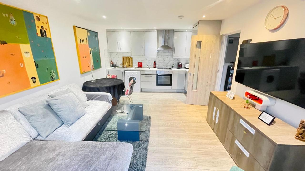 Brick Lane Living Quarters Apartment *