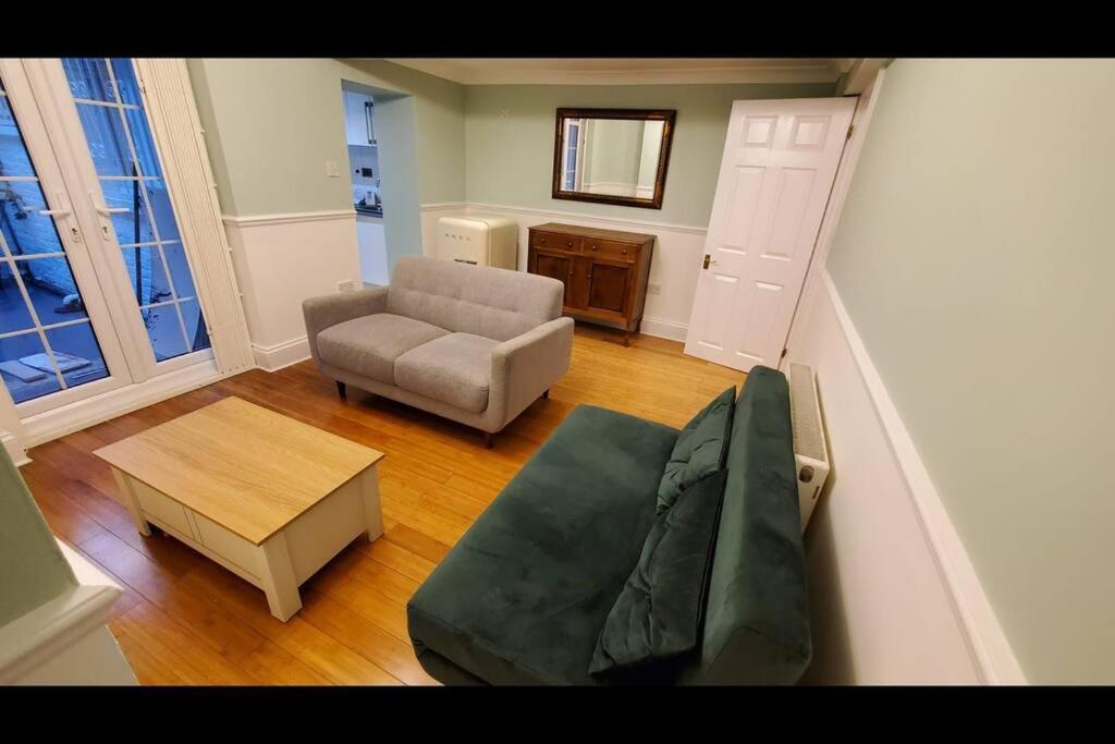Victorian Style Apartment In London City *