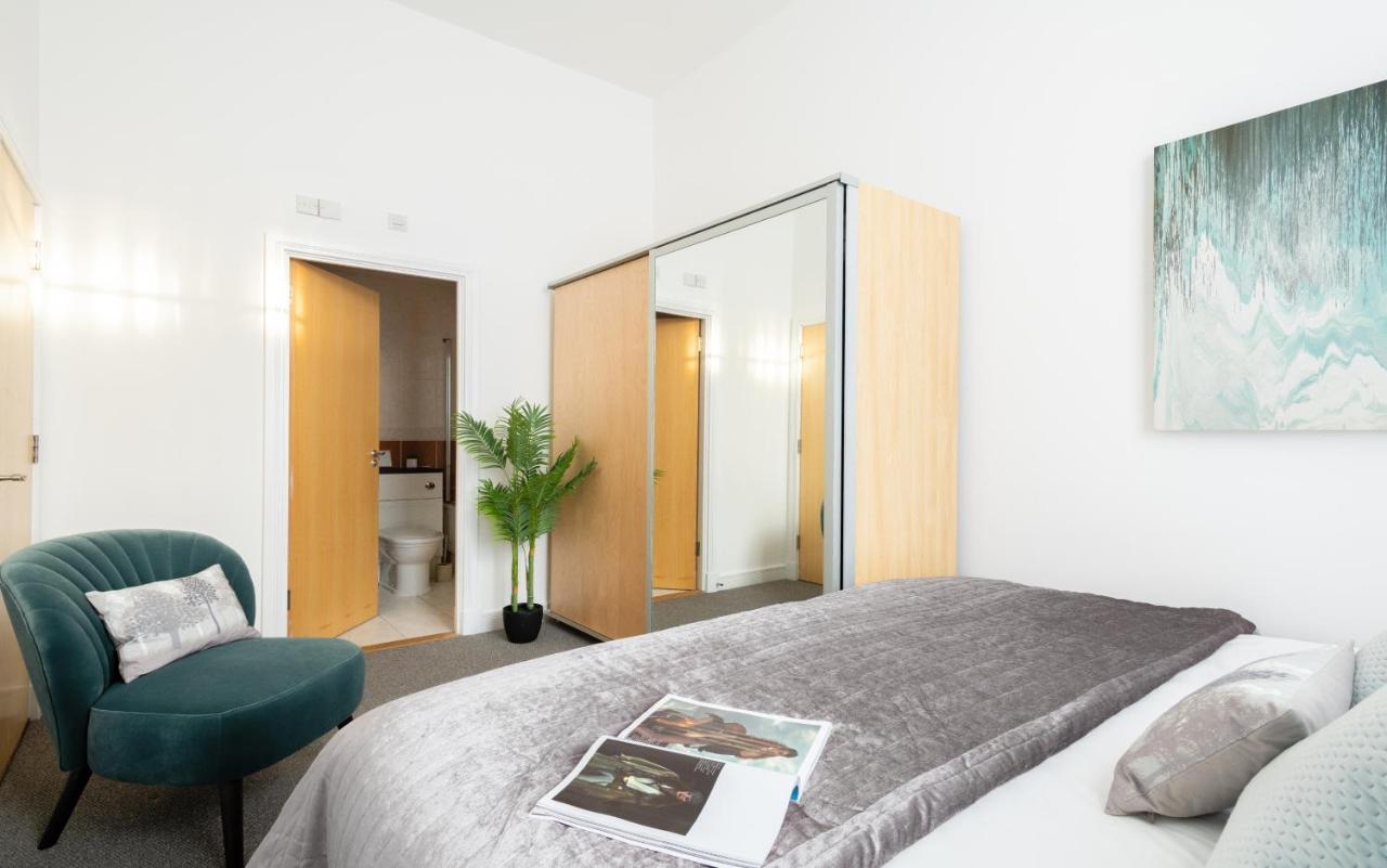 Modern And Spacious 3 Bed Next To The Shard * Londen