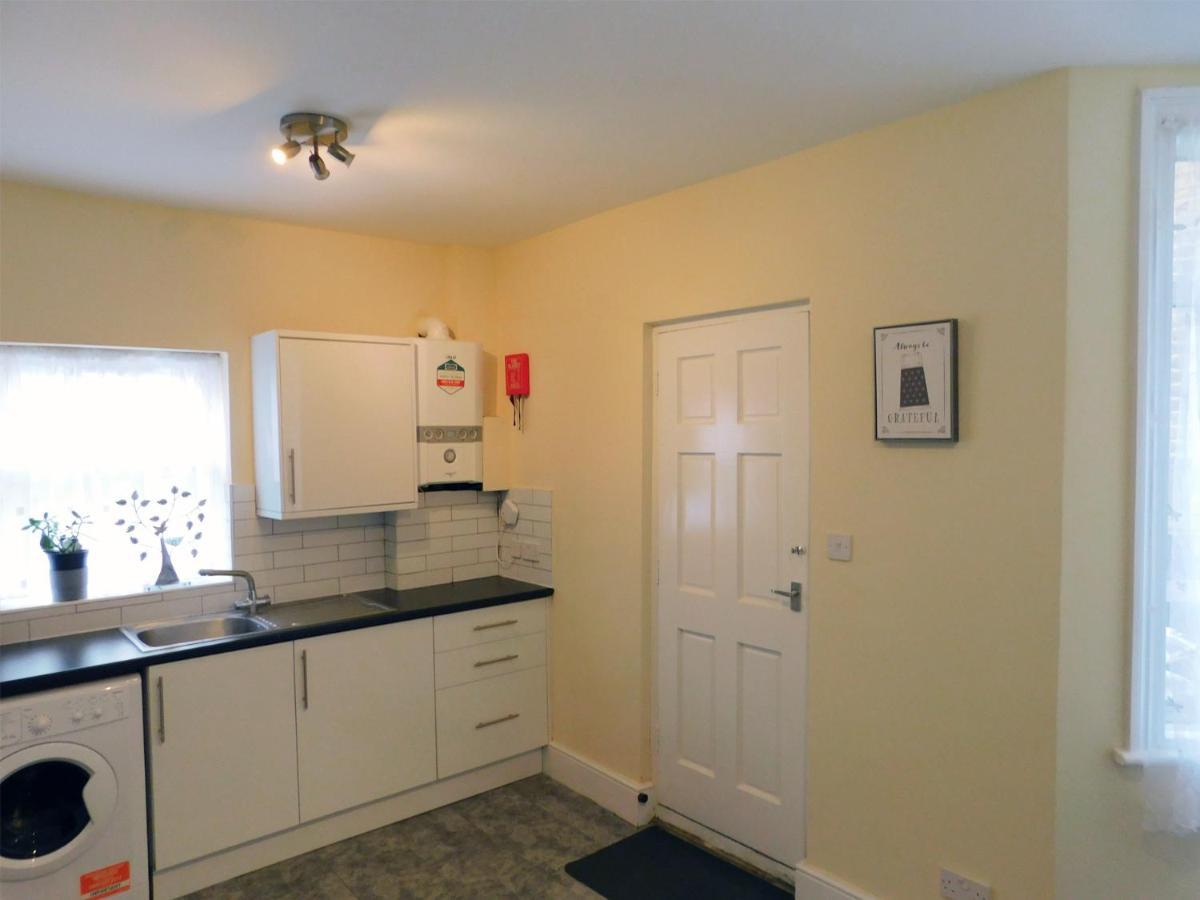 Entire 4 Bedroom Terrace House In