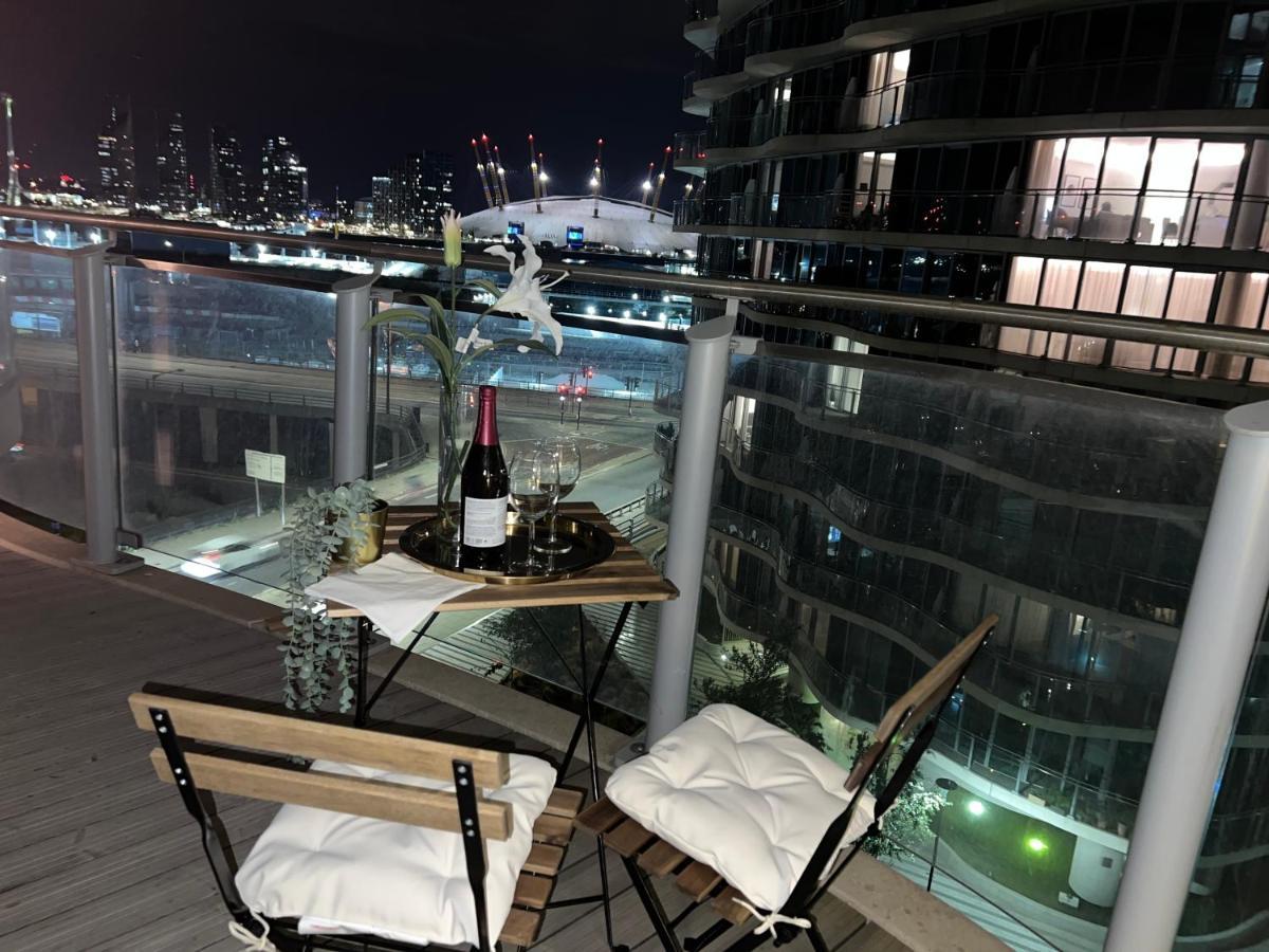 Apartment Riverline Heights Near O2 & Excel Free Parking London