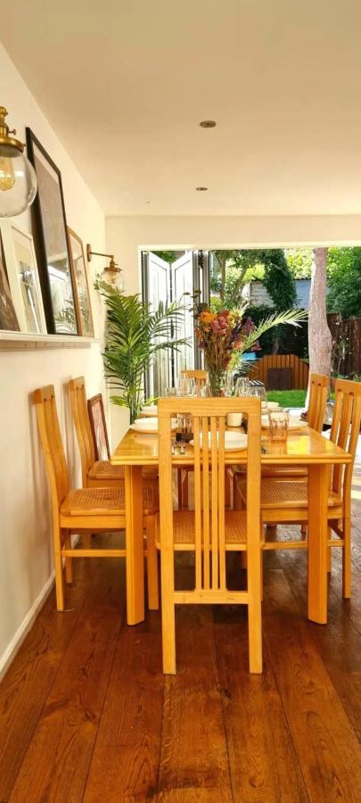Ferienhaus Stylish 3 Bedroom Townhouse In Brockley With Large Garden