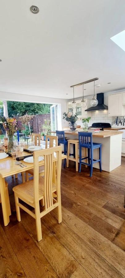 Stylish 3 Bedroom Townhouse In Brockley With Large Garden Ferienhaus