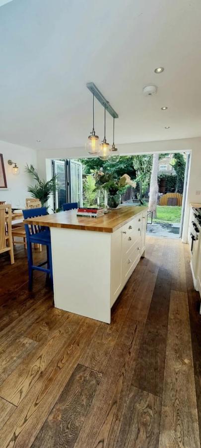 Stylish 3 Bedroom Townhouse In Brockley With Large Garden Ferienhaus *