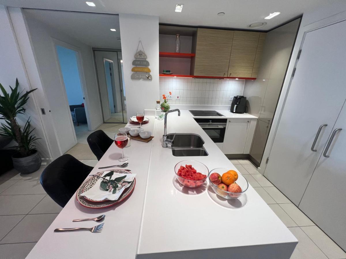 Riverline Heights Near O2 & Excel Free Parking Apartment London