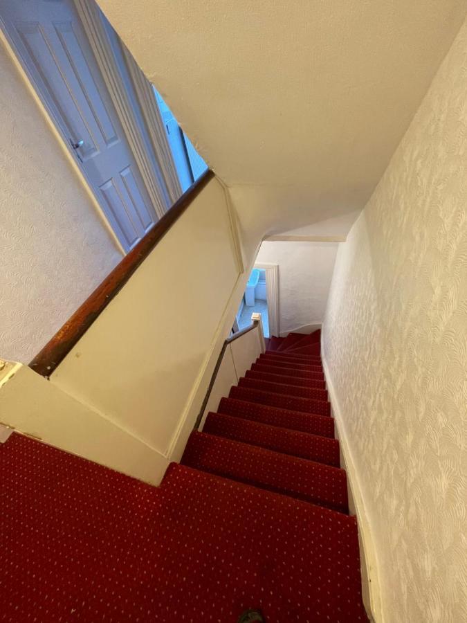 Elmdene Road - Large Homestay London