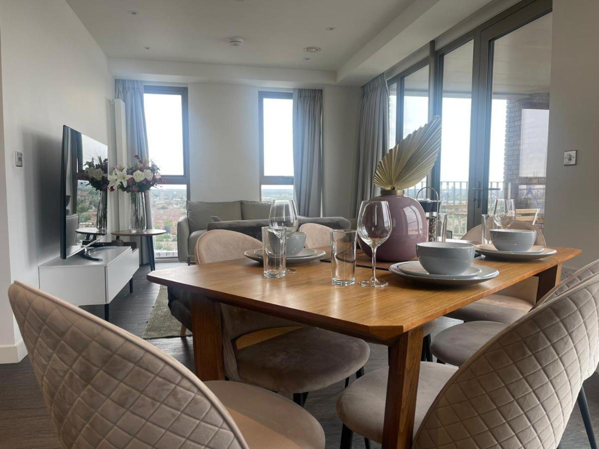 Appartement Luxury Three Bed By Excel Londen