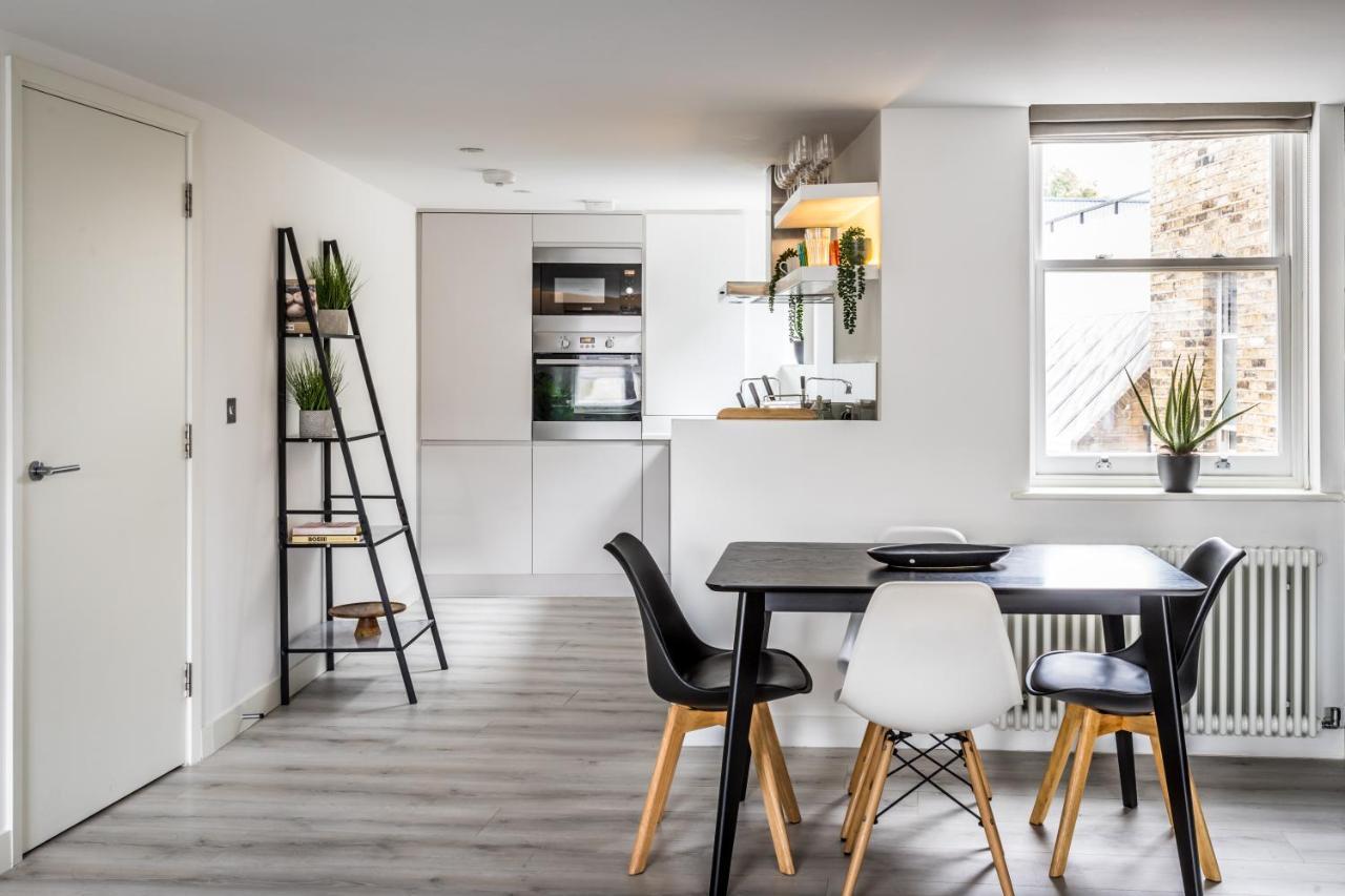 Borough Market 2-bed Apartment London