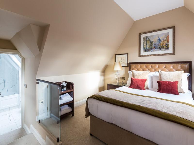 Oxford Hotel 3*