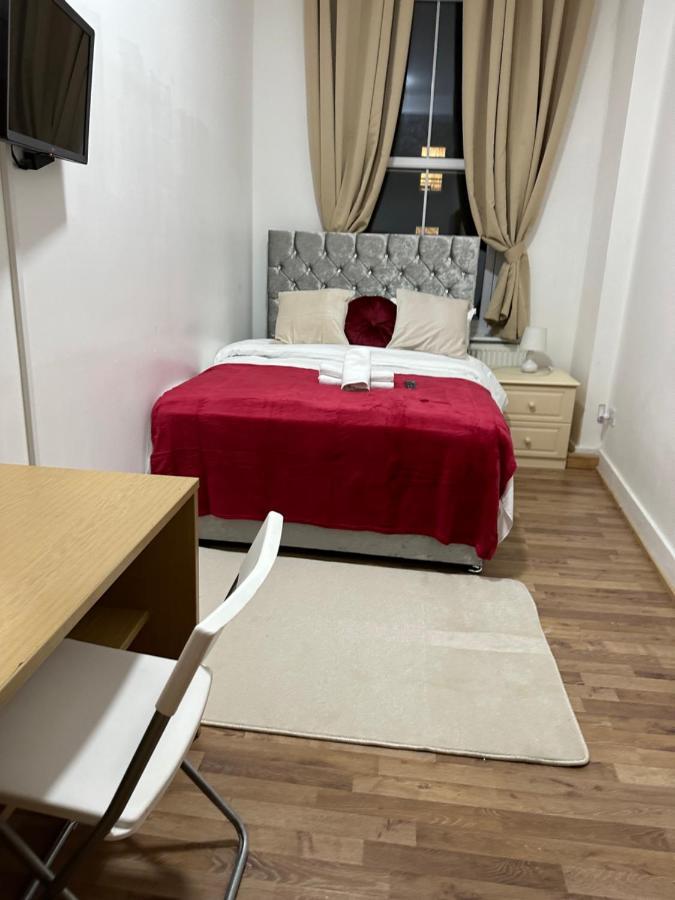 Shadwell Bed and breakfast *