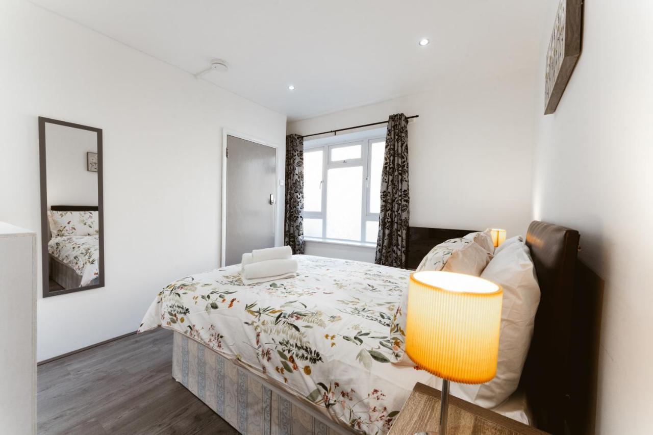 Stepney Beds To 24 Guest house London