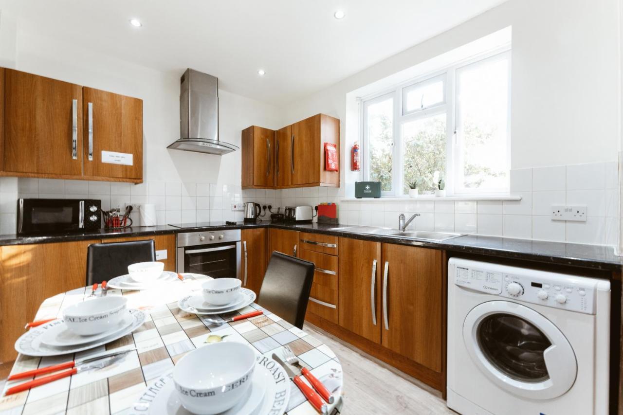 Stepney Beds To 24 Guest house London