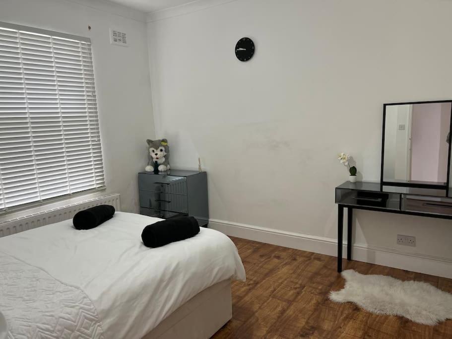 Lovely 1-bedroom With Free Parking & Garden. Appartement