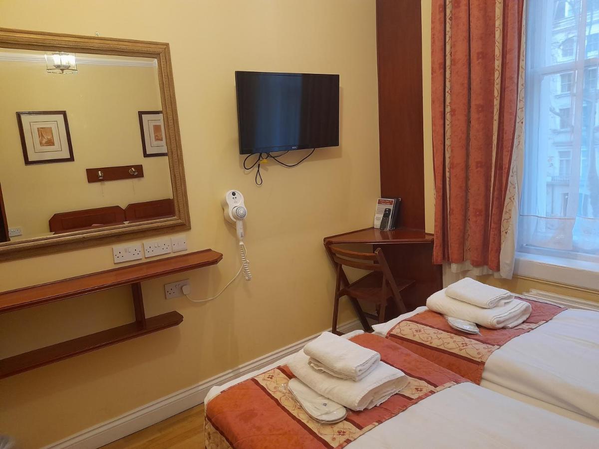 Hotel Dolphin London