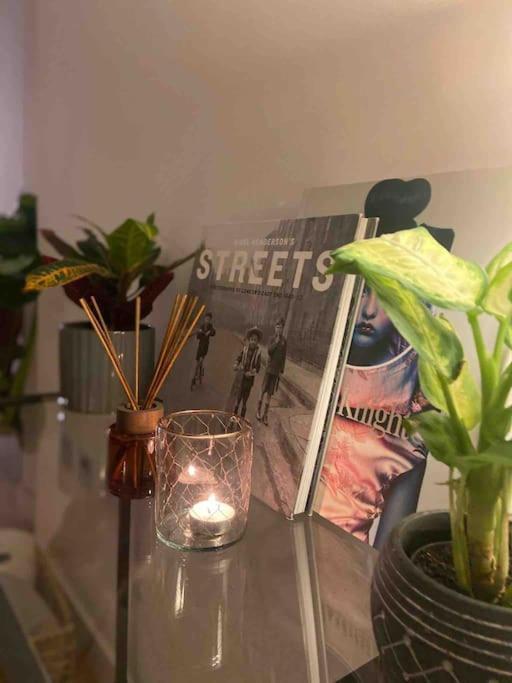 Apartment Spitalfields Market Penthouse Flat With Balcony London