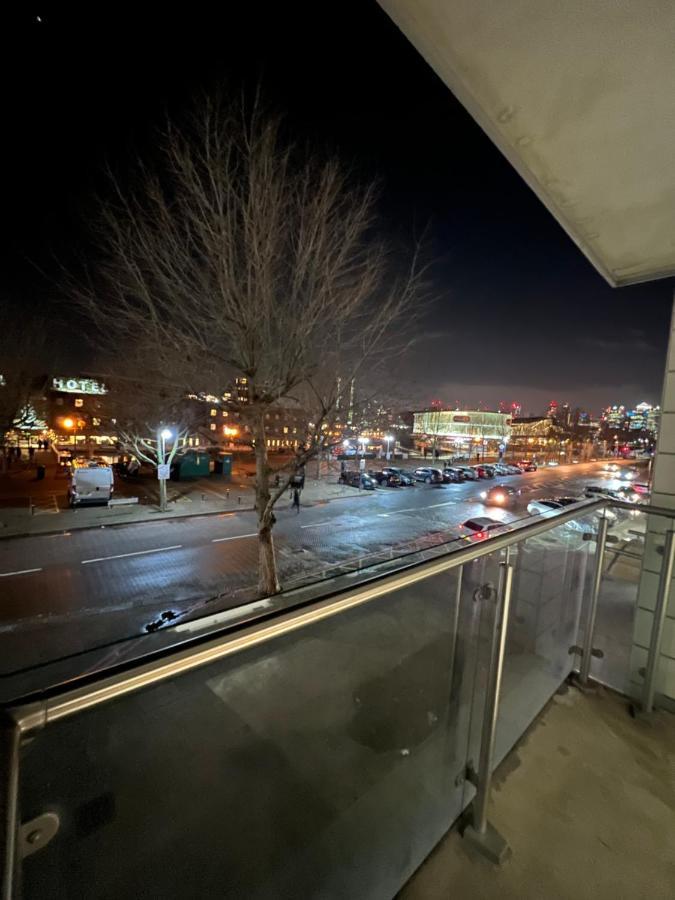 Apartment Royal Victoria Flat2 London