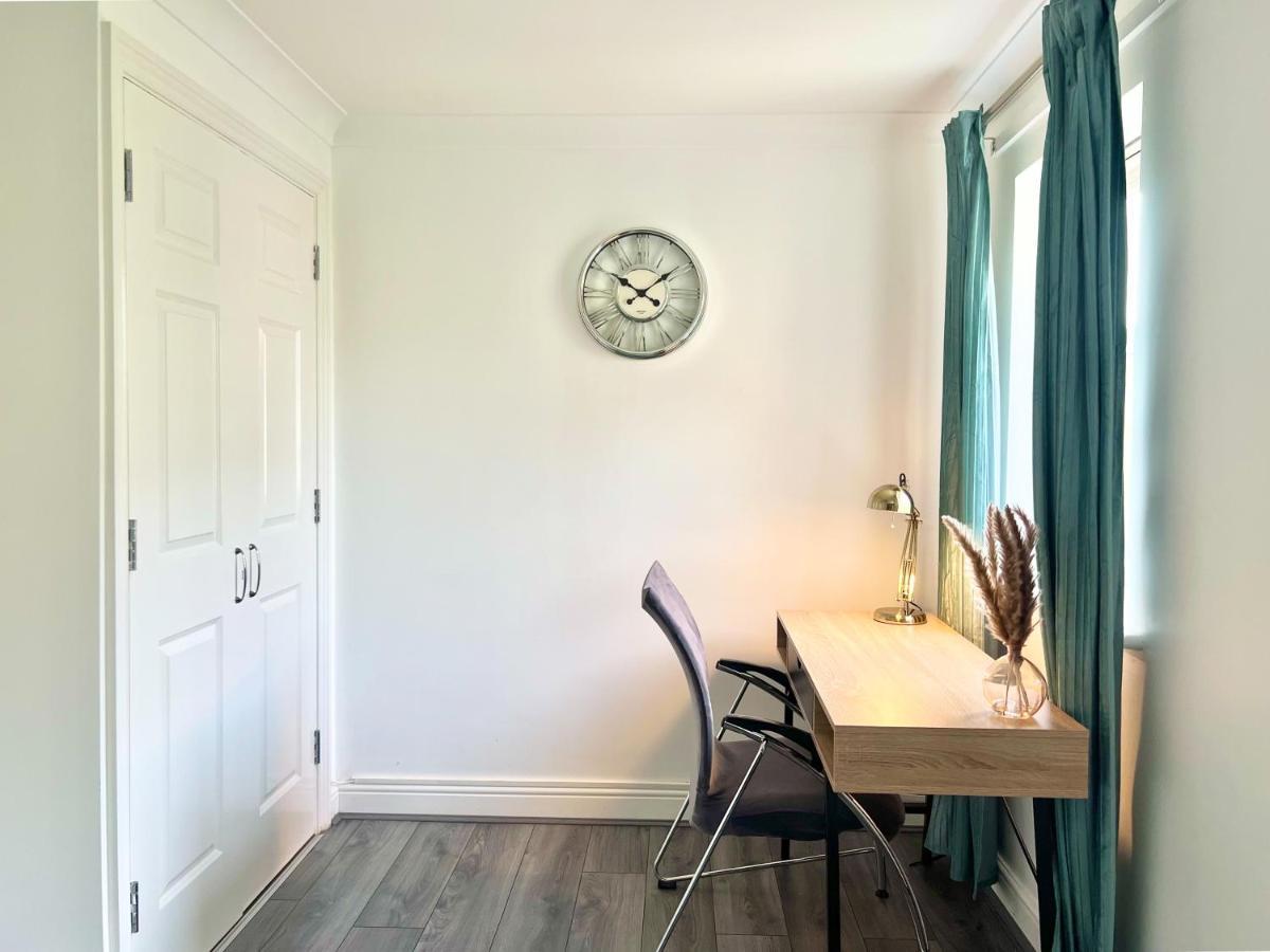 Last-minute Specials L Exclusive Deals On 2 Double Bedrooms - Weekly & Monthly - Sleeps 6 Lhofin Short Lets & Serviced *
