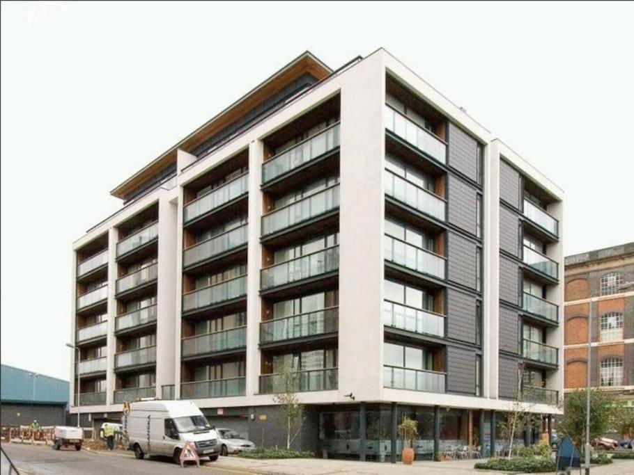 2bed Stratford With Easy Access To London, O2, Excel, Parking Nearby Londen