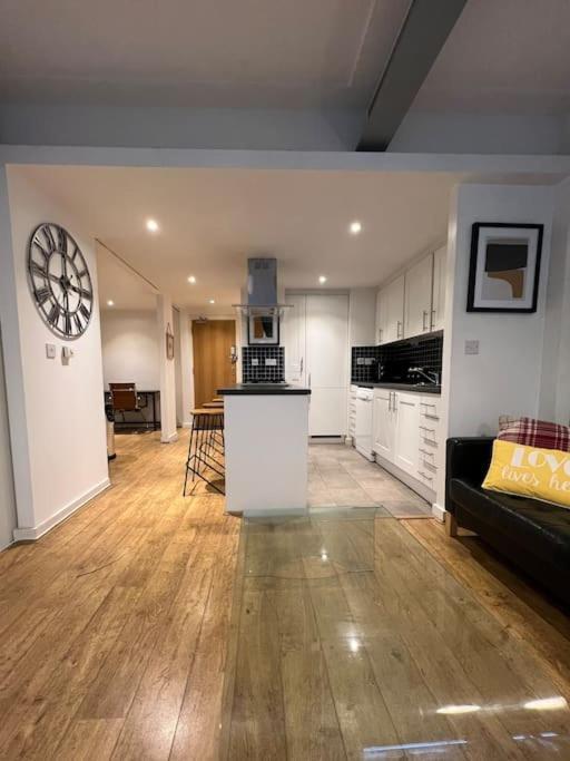 2bed Stratford With Easy Access To London, O2, Excel, Parking Nearby Appartement Londen