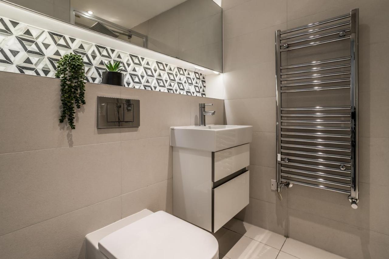 Borough Market 2-bed Apartment