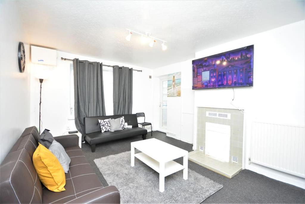 Zone2 Classic 3 Bedroom Apartamento