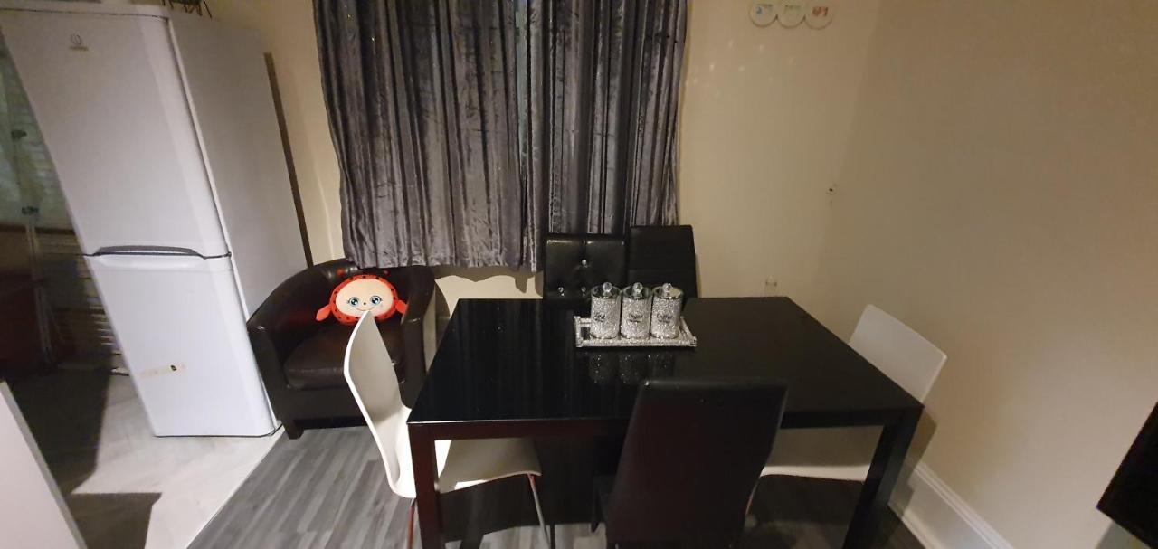 Apartamento 2 Bedroom Flat In Lewisham Sleep 8 Guest
