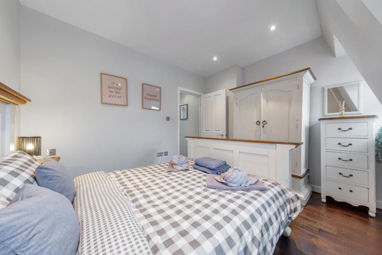 Sleep 4 In Hoxton Near Shoreditch Liverpool St Rw6 London
