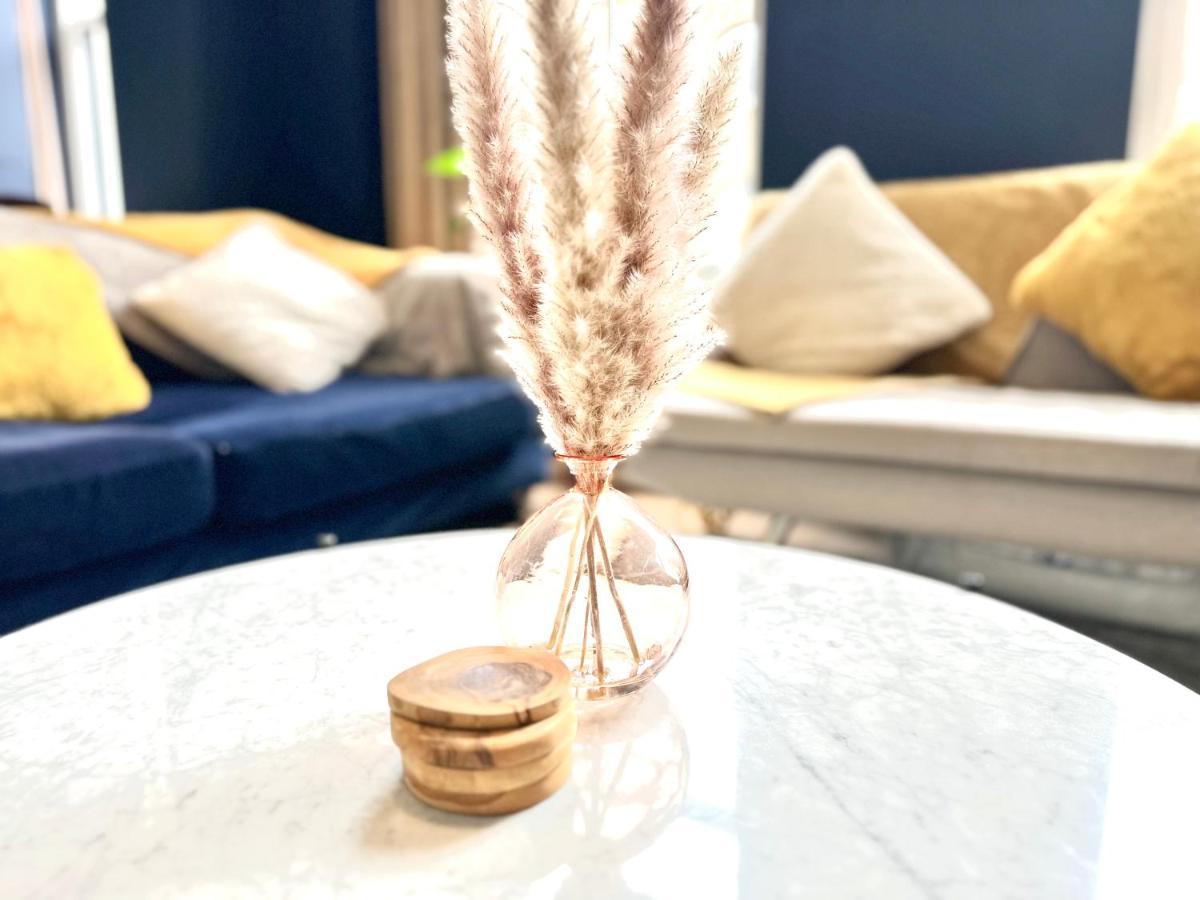 Modern Chic Flat In Shoreditch Apartment London