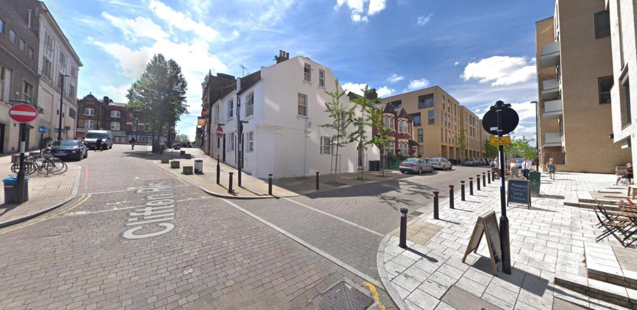Super Studio With Two Bedrooms - Five Minutes From The Station! Apartment *