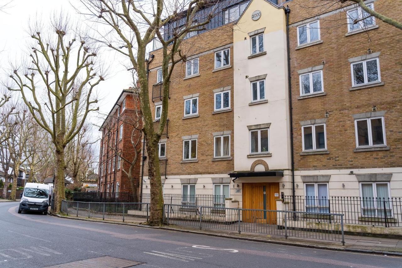 Chic 3 Bed Near Bridge With Balcony Appartement *
