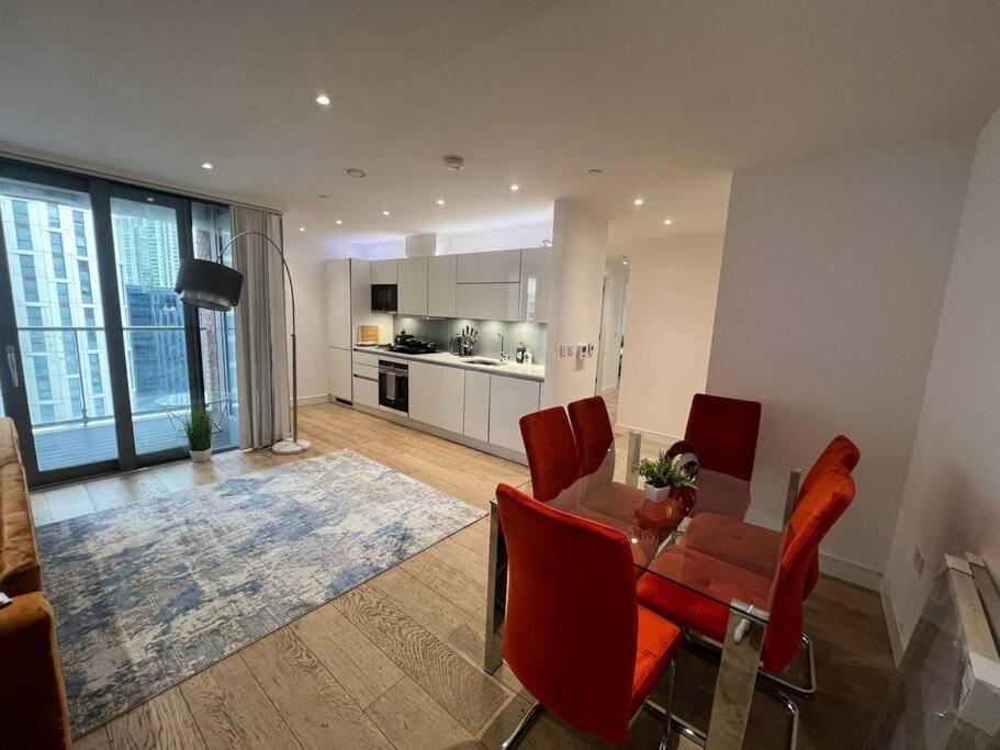 Apartment Modern & Secure 3br 2ba In The Heart Of Crossharbour