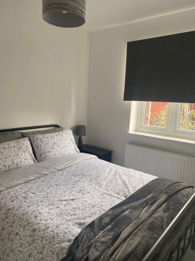 Hameway House- Stunning 4 Bedroom House With A Spacious Kitchen * London